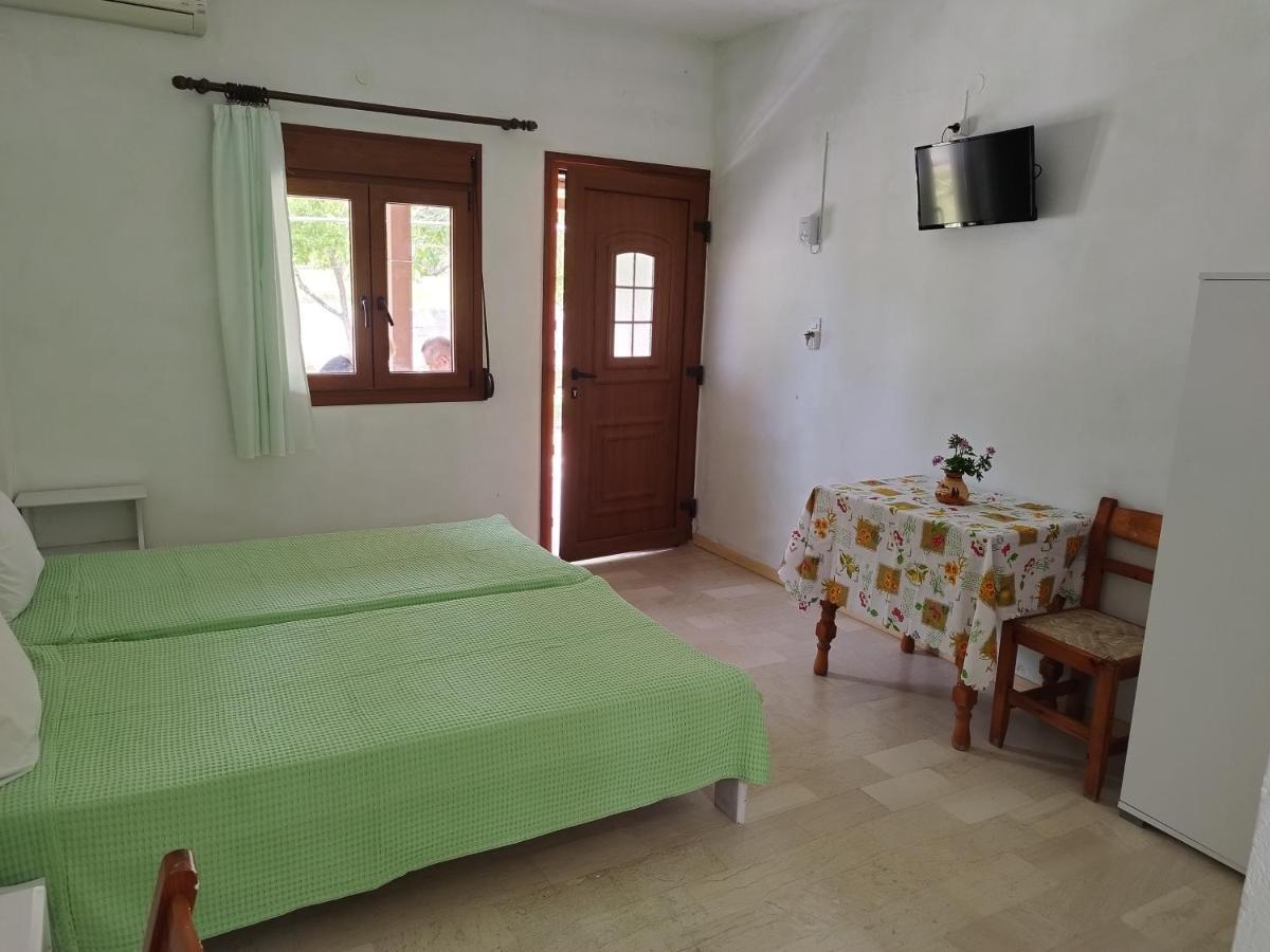 "Patra'S" Apartments Patra Poseidonion Ngoại thất bức ảnh